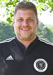 Carsten Strippel (TuS Bad Arolsen, Vorsitzender und stellv. Kreisfußballwart)